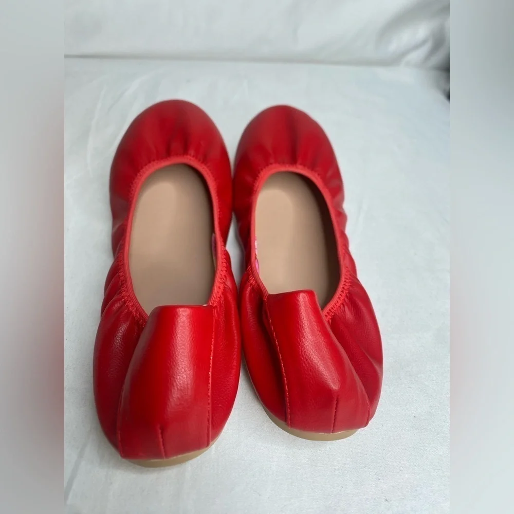 JOURNEE COLLECTION Womens Red Scrunch Style Lindy Round Toe Slip On Flats 8M